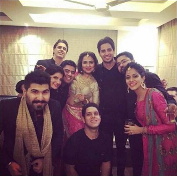 Sidharth Malhotra takes time out for family, attends cousin’s wedding