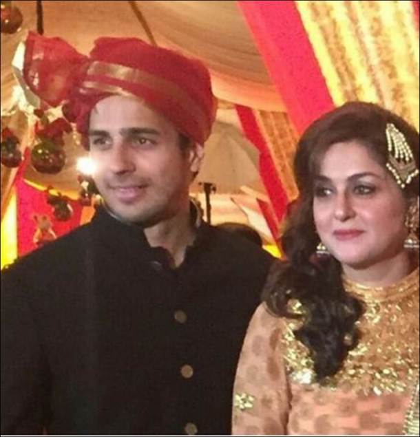 Sidharth Malhotra takes time out for family, attends cousin’s wedding