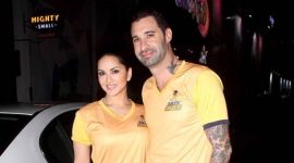 Sunny Leone, Sunny Leone slapgate, Sunny Leone news, Sunny Leone latest news, Sunny Leone journalist, Sunny Leone slapped journalist, Sunny Leone movies, Sunny Leone upcoming movies, Sunny Leone husband, Sunny Leone twitter, Sunny Leone slapgate news, entertainment news