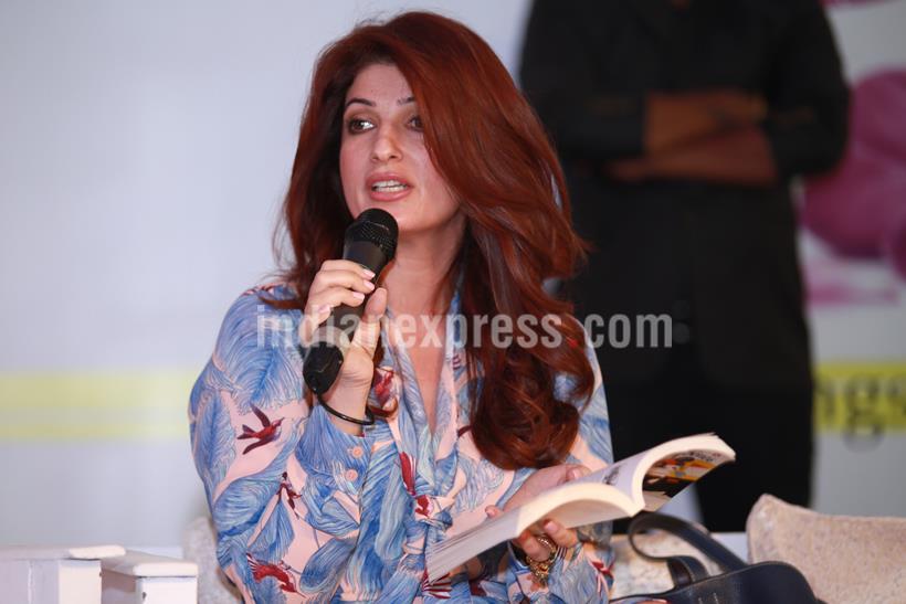Twinkle Khanna, Emraan hashmi, Sonali Bendre, Twinkle Khanna mrs funnybones, twinkle mrs funnbones, Emraan sonali, Emraan hashmi book, Sonali Bendre book, a piece of my heart, Mrs funnybones, Spring Festival 2016, Twinkle khanna pics, Emraan hashmi pics, Sonali bendre pics