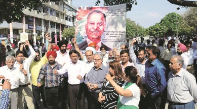 IAS officers get extension, chandigarh IAS officers, AGMUT, chandigarh newsvijay dev, Adviser Vijay Kumar Dev, AGMUT cadre IAS officer