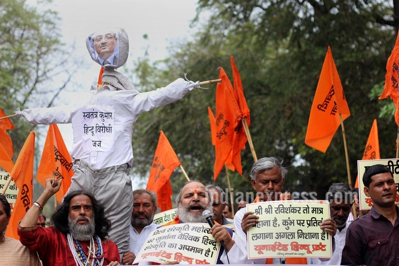 world culture festival, sri sri, ravi shankar, art of living foundation, NGT, Protest against NGT, Rashtrawadi Shiv Sena, world cultural festival, Shiv Sena Protest, Protest pics, Protest photosworld cultural festival pics, world cultural festival Photos