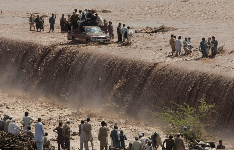 Barack Obama, Barack Obama Daughter, Barack Obama Daughter Malia, Barack Obama Malia pics, American Idol, American Idol Winner, American Idol Finale, American Idol pics, Heavy Rains in Peshawar, Floods in Peshawar, Top Frames, Indian Express