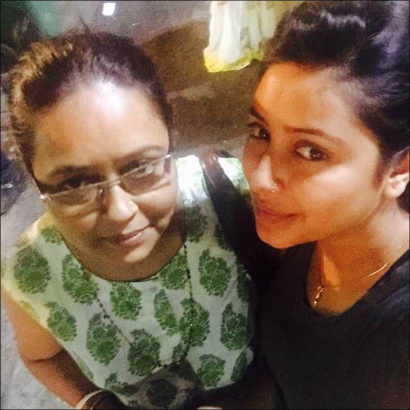 Photos Balika Vadhus Anandi Aka Pratyusha Banerjee Commits Suicide She Was 24 Entertainment