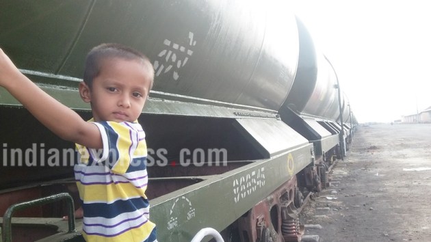 Latur water crisis, Latur city, Latur, Marathwada drought, water train, jaldoot express, jaldoot express photos, jaldoot express picture gallery, jaldoot express reaches latur, water train reaches latur