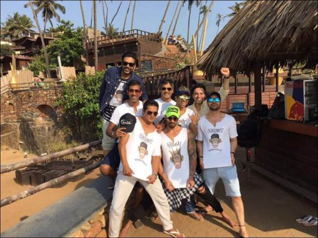 bipasha basu, karan singh grover, bipasha basu wedding, bipasha basu marriage, bipasha basu wedding pics, bipasha basu marriage pics, bipasha basu bridal shower, bipasha basu pics, karan singh grover pics, karan bipasha pics, bipasha karan pics, karan bipasha photos, bipasha karan marriage photos, entertainment