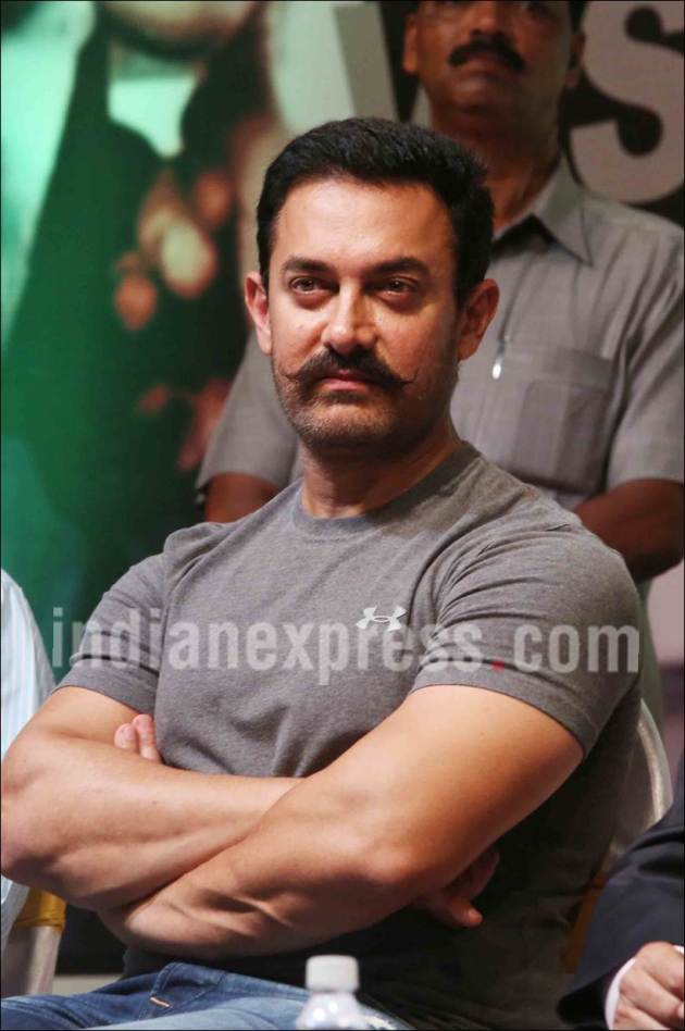 Aamir Khan, Aamir Khan PHOTOS, Vishwanathan Anand, Hridayesh Mangeshkar, Hridayesh Mangeshkar PHOTOS, Vishwanathan Anand PHOTOS, Aamir Khan CHESS, Aamir Khan Vishwanathan Anand, ENTERTAINMENT PHOTOS
