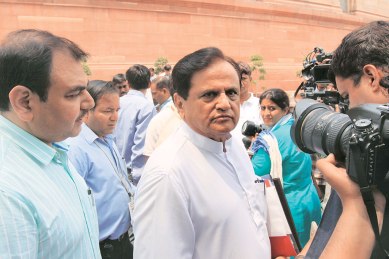 Narendra Modi, demonetisation, demonetisation-Modi, Ahmed Patel-Modi, Modi-Congress, Modi-Indira Gandhi, demonetisation news, currency ban, note recall, India news, Indian Express