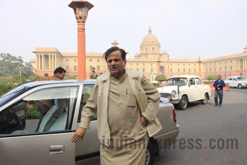 sonia gandhi, subramanian swamy, vvip chopper scam, AgustaWestland, AgustaWestland chopper scam, congress AgustaWestland, bjp AgustaWestland, sonia vs swamy, ahmed patel, James Christian Michel, sonia gandhi vvip chopper scam, india news, latest news