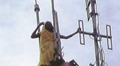 kevadia colony, narmada, woman climb narmada, indian express ahmedabad