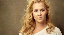 amy schumer to play a box on-screen
