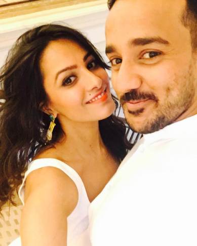 Anita Hassanandani, Anita Hassanandani birthday, Anita Hassanandani 35th Birthday, Anita Hassanandani Birthday Gift, Anita Hassanandani Husband, Anita Hassanandani Rohit Reddy, Entertainment news
