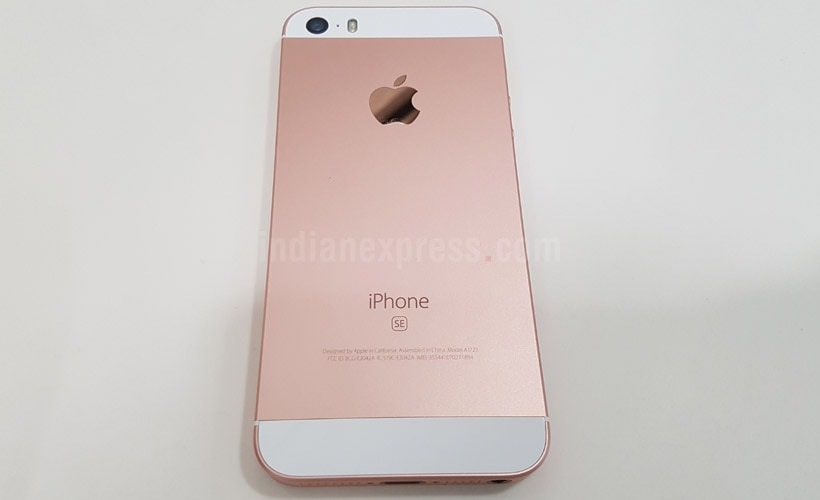 Apple iPhone Se, iPhone SE india, iPhone SE, 4-inch iPhone, new iPhone, new iPhone price, iPhone SE vs iPhone 6s, Apple iPhone SE vs iPhone 6s, iPhone 6 or iPhone SE, new iPhone specs, Apple phone, technology, technology news