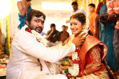 Bobby Simhaa, Reshmi Menon, Bobby Simhaa Reshmi Menon wedding, Bobby Simhaa wedding, Bobby Simhaa Weds Reshmi Menon, Bobby Simhaa Marries Reshmi Menon, Bobby Simhaa Married, Bobby Simhaa Reshmi Menon get Married, Bobby Simhaa Marries Girlfriend Reshmi Menon, Bobby Simhaa marries actress Reshmi Menon, Entertainment news