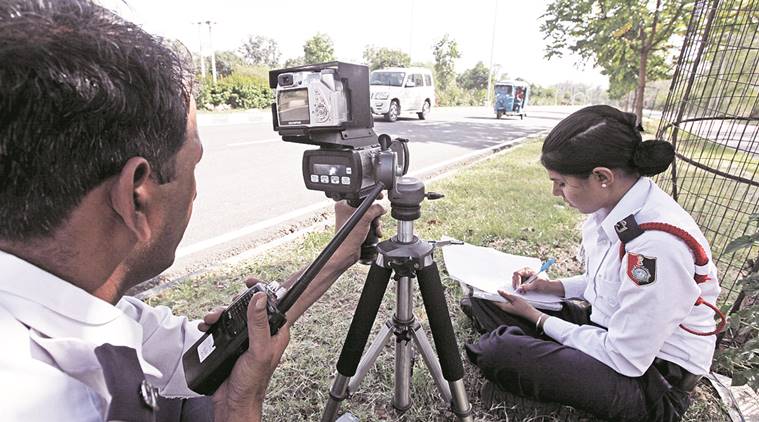 traffic, chandigarh traffic, traffic in chandigarh, traffic rules, chandigarh traffic rules, chandigarh traffic police, chandigarh police, indian express, chandigarh news