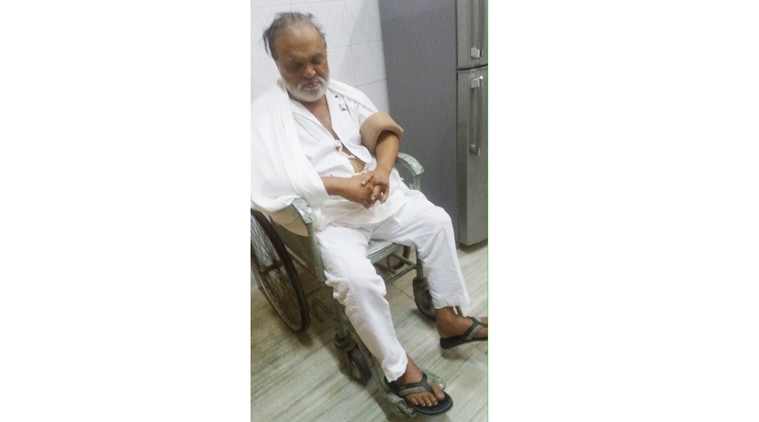 chhagan bhujbal wheelchair_759