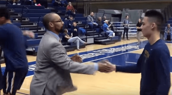 stephen garnett, whitman college, coach stephen garnett, basketball handshake, handshakes in sports, stephen garnett handshake
