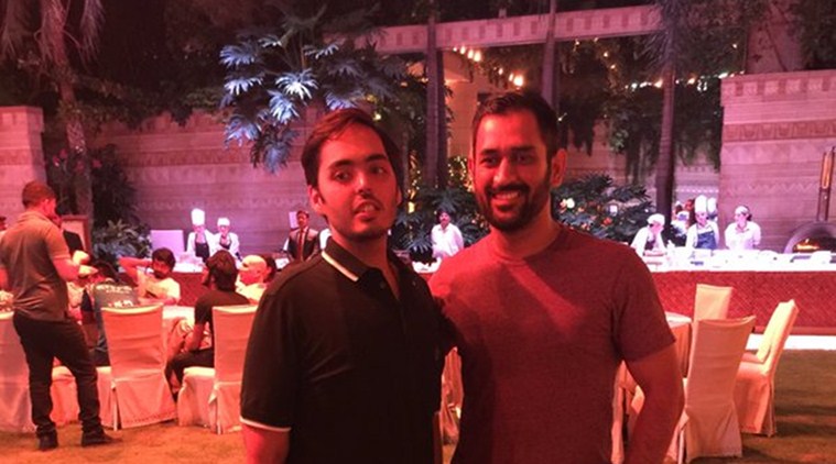 anant ambani, ms dhoni, anant ambani 108kg, anant ambani ms dhoni, dhoni ambani, anant ambani weight loss, mukesh ambani, nita ambani, weight loss story