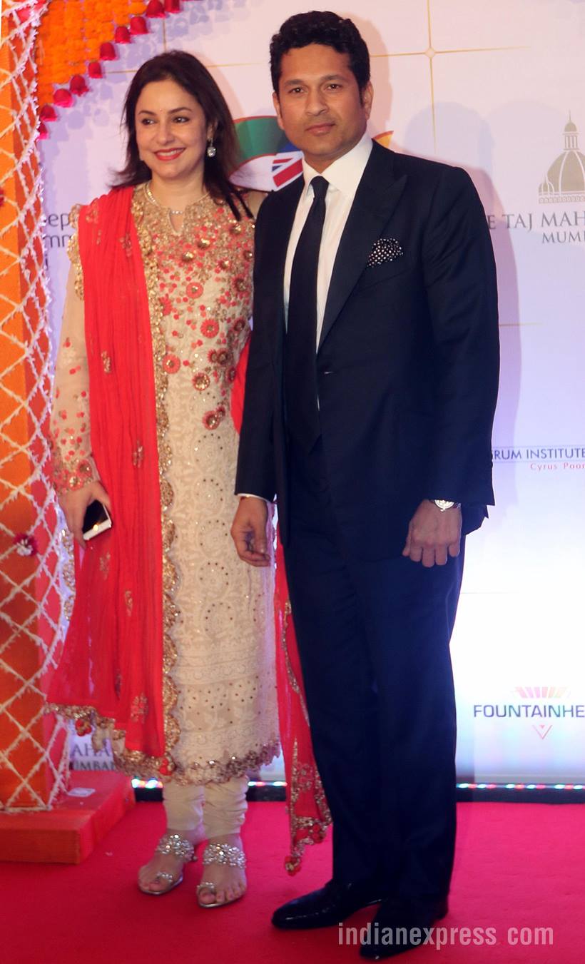 Prince William, Kate Middleton, William Kate India, William Kate Mumbai, William Kate photos, Kate Middleton photos, Prince William photos, Bollywood gala, Taj Hotel charity ball, Bollywood ball, Bollywood Charity ball