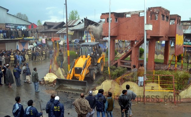 handwara, jammu and kashmir, J&K Handwara, handwara killing, handwara molestation, handwara killing probe, handwara probe, handwara firing, kupwara district, J&K, girl molestation, india news