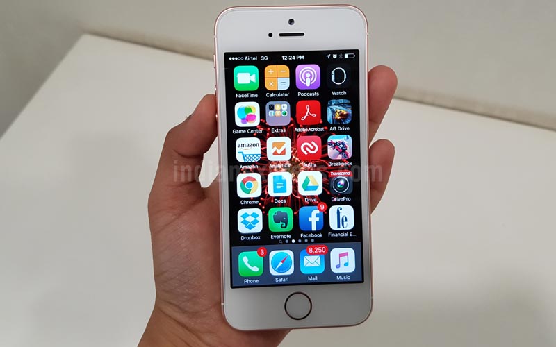 Apple, Apple iPhone SE, iPhone SE review, Apple iPhone SE Review, Full review of new iPhone, iPhone SE india, iPhone SE price, iPhone SE vs iPhone 6