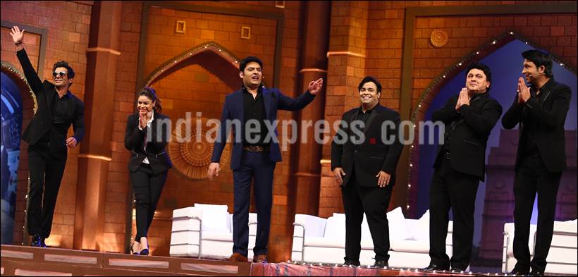 Kapil Sharma, The Kapil Sharma Show, Shah Rukh khan, Kapil Sharma New Show, SRK, SRK Kapil Sharma, SRK Kapil, The kapil Sharma Show episode, The Kapil Sharma Show first Episode, Sumona Chakraborty, Sunil Grover, Ali Asgar, Kiku Sharda, Chandan Prabhakar, The Kapil Sharma Show pics