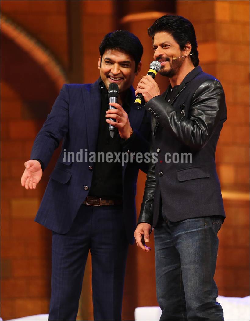 Kapil Sharma, The Kapil Sharma Show, Shah Rukh khan, Kapil Sharma New Show, SRK, SRK Kapil Sharma, SRK Kapil, The kapil Sharma Show episode, The Kapil Sharma Show first Episode, Sumona Chakraborty, Sunil Grover, Ali Asgar, Kiku Sharda, Chandan Prabhakar, The Kapil Sharma Show pics