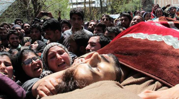 People carrying the body of Nayeem, killed in Army and police firing in Handwara. (Express Photo by Shuaib Masoodi)