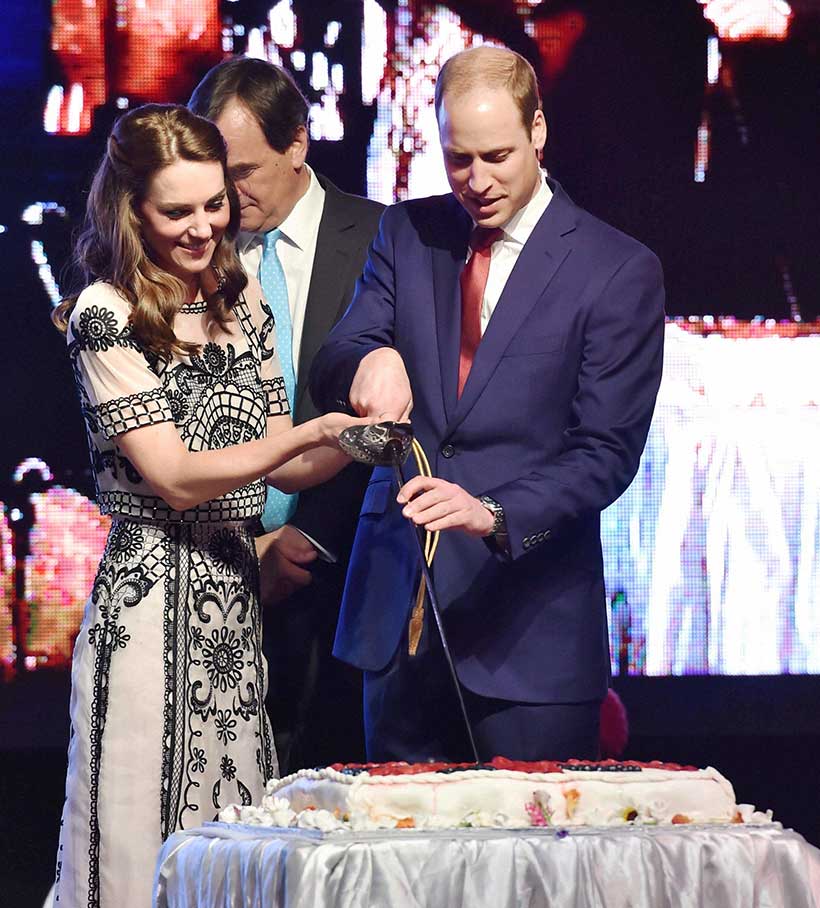 kate middleton, kate middleton in India, kate middleton, kate middleton style, kate middleton fashion, kate middleton style quotient, kate middleton style evolution, kate middleton india visit, duchess of cambridge, duchess of cambridge style, duchess of cambridge fashion, Emilia Wickstead, Alice Temperley