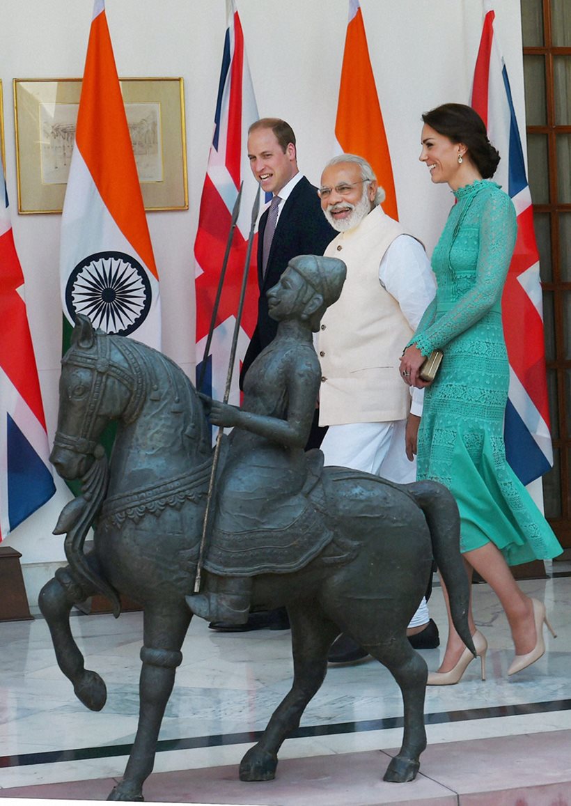 kate middleton, kate middleton in India, kate middleton, kate middleton style, kate middleton fashion, kate middleton style quotient, kate middleton style evolution, kate middleton india visit, duchess of cambridge, duchess of cambridge style, duchess of cambridge fashion, Emilia Wickstead, Alice Temperley