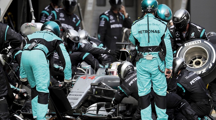 Lewis Hamilton, Hamilton, Mercedes, Mercedes Lewis Hamilton, Hamilton Mercedes, Lewis Hamilton pit, Pit Mercedes, Lewis Hamilton, Formula One, F1, F1 Hamilton, Motor Sport