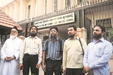 malegaon blast, mumbai blast, 2006 malegaon blast, ATS, malegaon suspects, discharge plea, indian express malegaon balst, indian express