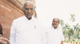 Mallikarjun Kharge 480 mallikarjun kharge, PAC, parliamentary action committee, VK thomas, congress mp mallikarjun kharge, kharge in PAC, kharge PAC chairman, parliament session