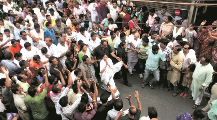 Chief Minister Mamata Banerjee's election campaign rally at her constituency,  Bhawanipur to Chetla on Sunday. Express photo by Subham Dutta. 24.04.16