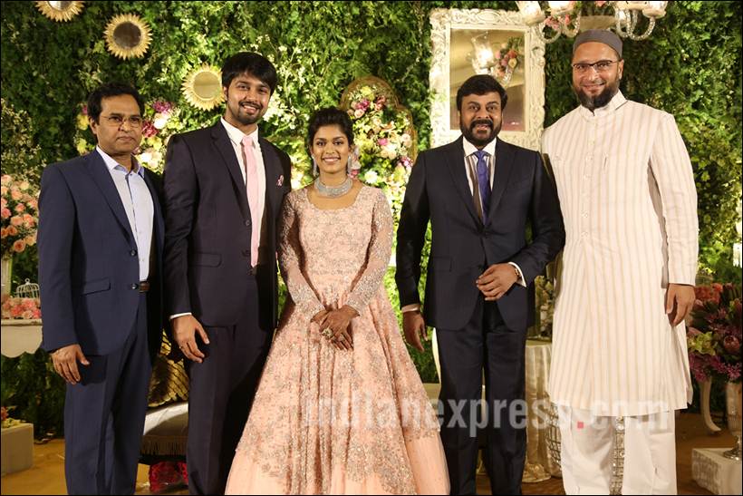 sreeja, sreeja reception, sreeja recpetion pics, sreeja marriage, chiranjeevi, chiranjeevi sreeja, chiranjeevi daughter, allu arjun, ram charan teja, venkaiah naidu, chandrababu naidu, aravind swami, rakulpreet, radhuka sarathkumar, sreeja wedding recpetion pics, entertainment