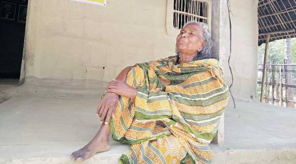 Shanti Munda at her home in Hatighisa. (Express Photo)