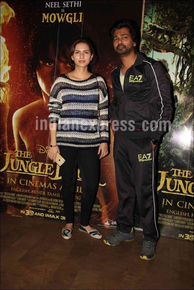 Salman Khan, The Jungle Book, Salman, Sohail Khan, Sohail, Salman Watch the Jungle Book, Salman Khan the Jungle Book, Salman Khan the Jungle Book Screening, Salman the Jungle book screening, Entertainment news