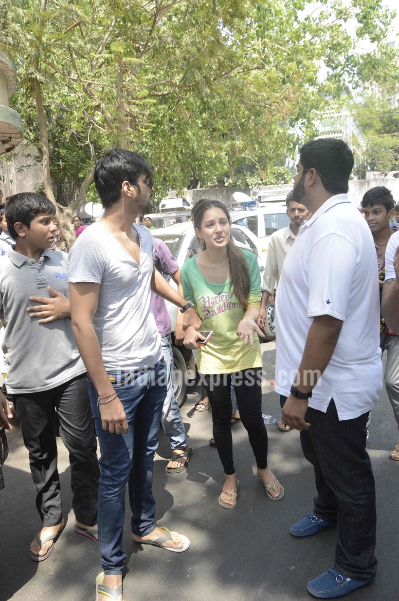 pratyusha banerjee, pratyusha banerjee death, pratyusha banerjee Funeral, pratyusha banerjee Cremation, pratyusha banerjee parents, rahul raj singh, pratyusha banerjee rahul raj singh, pratyusha banerjee parents at hospital, pratyusha banerjee last pics, pratyusha banerjee facebook, pratyusha banerjee dies, pratyusha banerjee dead, balika vadhu, balika vadhu news, pratyusha, pratyusha news, pratyusha dead, pratyusha death, pratyusha dies, pratyusha balika vadhu, balika vadhu actress, pratyusha banerjee news, pratyusha banerjee latest news, pratyusha banerjee pics, pratyusha banerjee mother, pratyusha banerjee boyfriend, entertainment, pratyusha banerjee death reason, pratyusha banerjee dies