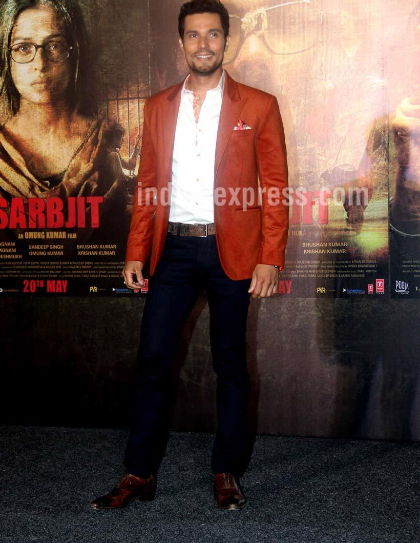 Sarbjit, Sarbjit trailer, Sarbjit trailer launch, Aishwarya Rai Bachchan, Randeep hooda, Richa Chadha, Omung Kumar, Darshan Kumaar, Sarbjit Aishwarya Rai, Sarbjit Randeep Hooda, Sarbjit Richa Chadha, Sarbjit film trailer, Sarbjit trailer launch pics