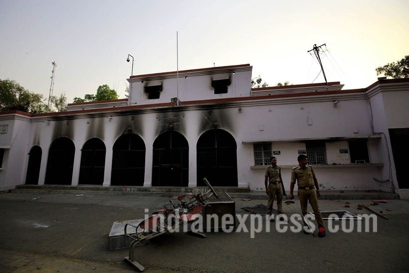 aligrah, aligarh muslim university, amu, amu violence, amu clashes, amu student clashes, amu student death, amu student killed, amu clashed student killed, amu violence photos, amu student clash photos, india news, education news, aligarh news, uttar pradesh news, latest news