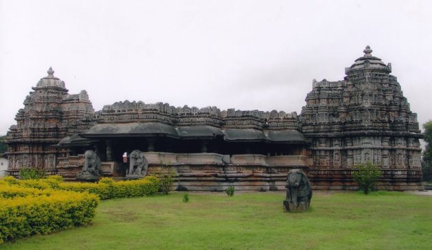 World Heritage Day, UNESCO's World Heritage List, World Heritage Sites, golden temple, taj mahal, sarnath, hoysala, mandu, konark, golconda fort, charminar, cellular jail,