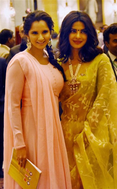 Sania Mirza, Sania Mirza Tennis, Sania Mirza photos, Sania Mirza padma bhushan, Sania padma bhushan award, sports