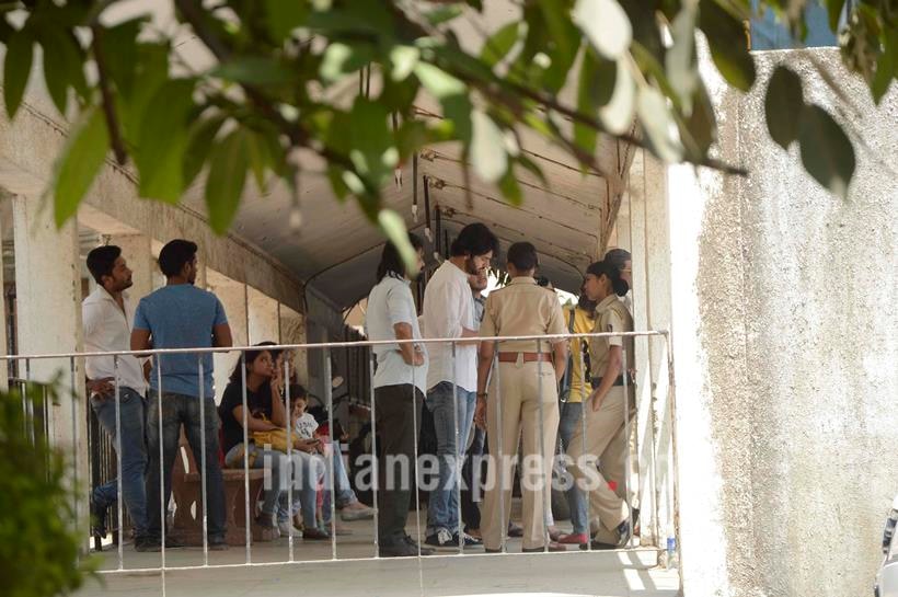 pratyusha banerjee, pratyusha banerjee death, pratyusha banerjee Funeral, pratyusha banerjee Cremation, pratyusha banerjee parents, rahul raj singh, pratyusha banerjee rahul raj singh, pratyusha banerjee parents at hospital, pratyusha banerjee last pics, pratyusha banerjee facebook, pratyusha banerjee dies, pratyusha banerjee dead, balika vadhu, balika vadhu news, pratyusha, pratyusha news, pratyusha dead, pratyusha death, pratyusha dies, pratyusha balika vadhu, balika vadhu actress, pratyusha banerjee news, pratyusha banerjee latest news, pratyusha banerjee pics, pratyusha banerjee mother, pratyusha banerjee boyfriend, entertainment, pratyusha banerjee death reason, pratyusha banerjee dies