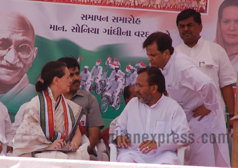 sonia gandhi, subramanian swamy, vvip chopper scam, AgustaWestland, AgustaWestland chopper scam, congress AgustaWestland, bjp AgustaWestland, sonia vs swamy, ahmed patel, James Christian Michel, sonia gandhi vvip chopper scam, india news, latest news