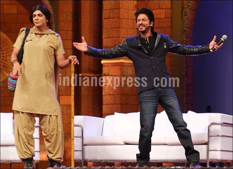 Kapil Sharma, The Kapil Sharma Show, Shah Rukh khan, Kapil Sharma New Show, SRK, SRK Kapil Sharma, SRK Kapil, The kapil Sharma Show episode, The Kapil Sharma Show first Episode, Sumona Chakraborty, Sunil Grover, Ali Asgar, Kiku Sharda, Chandan Prabhakar, The Kapil Sharma Show pics
