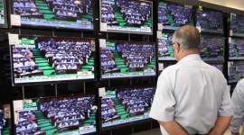 cnn, cnn ibn, cnn news 18, cnn india, Bhupendra Chaubey, shah Rukh Khan, SRK, AAp ki Adalat. Aap ki adalat SRK, Aadhe Adhure, Indian TV, Indian televicion, India news