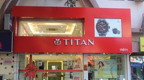 Titan hotsell showroom near