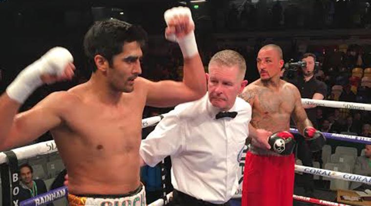 Vijender Singh, Vijender Singh pro bout, Vijender Singh fight, Matiouze Royer, Vijender Matiouze Royer, Matiouze Royer Vijender, Sports