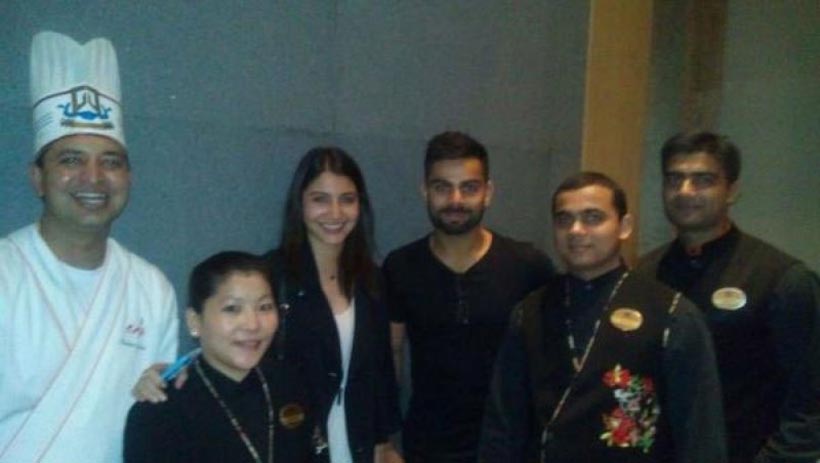 Virat Kohli, Anushka Sharma, Virat Anushka, Virat Kohli Anushka Sharma photos, Virat Anushka dinner photos, Virat Kohli Anushka Sharma photos