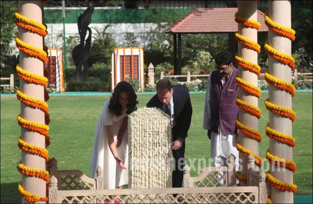 Prince William, Kate Middleton, William Kate, India gate, MAhatma Gandhi, Gandhi Smriti, William Kate India Gate, William Kate Gandhi Smriti, William Kate Mahatma Gandhi, William Kate Delhi, William Kate Delhi pics, Prince William delhi, Kate Middleton Delhi